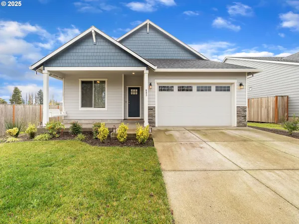 $499,900 | 893 East Cleveland Street, Carlton, OR 97111