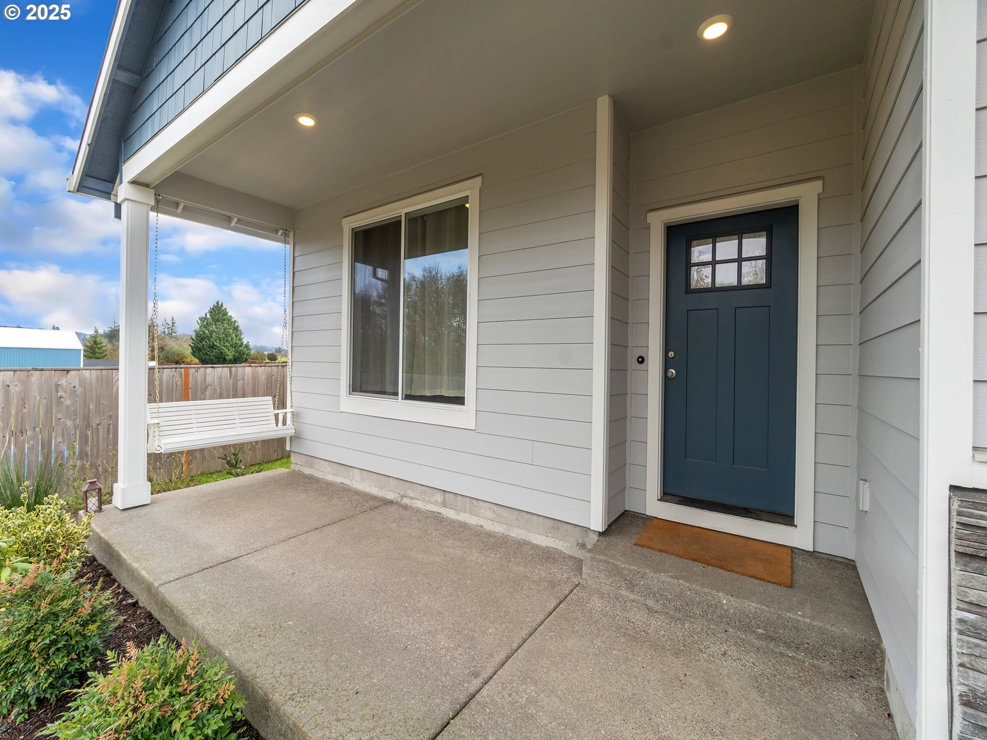 893 East Cleveland Street Carlton, OR 97111 - Photo 2 of 19 a view of an empty room with a window