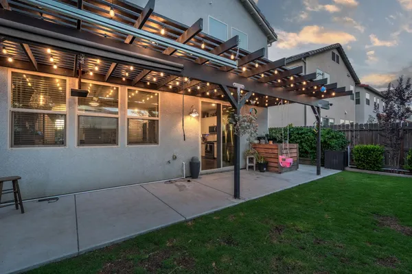 $399,000 | 2760 North Sophie Drive, Fresno, CA 93727