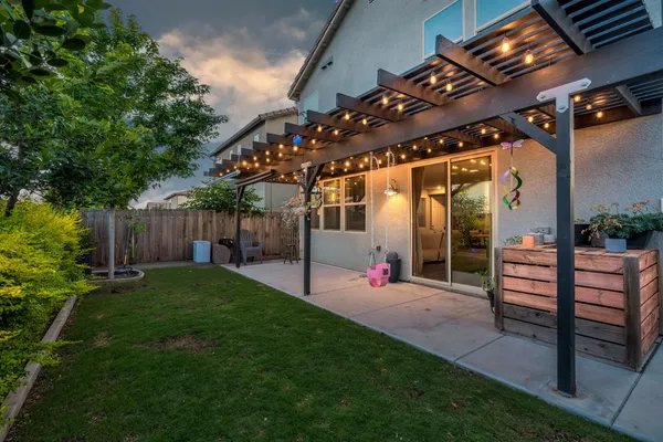 $399,000 | 2760 North Sophie Drive, Fresno, CA 93727