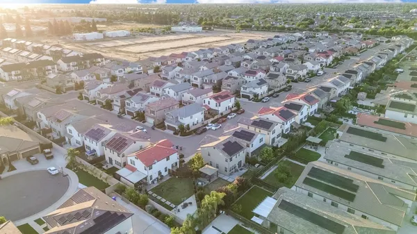 $399,000 | 2760 North Sophie Drive, Fresno, CA 93727