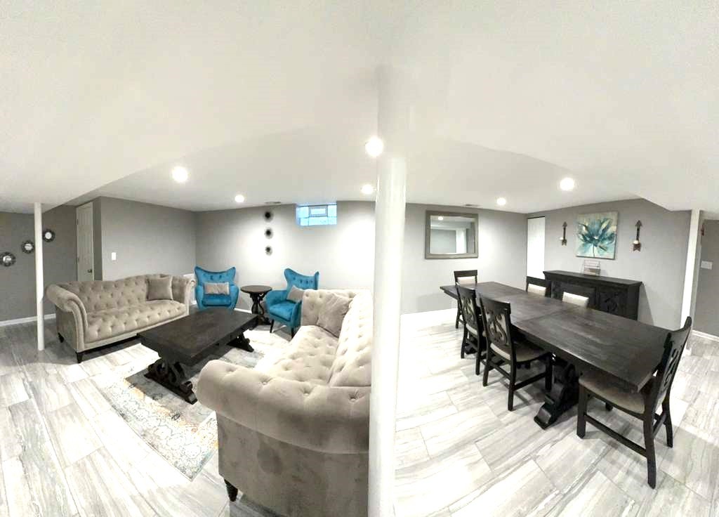 8001 North Elmore Street Niles, IL 60714 - Photo 29 of 34 a living room with furniture and a table