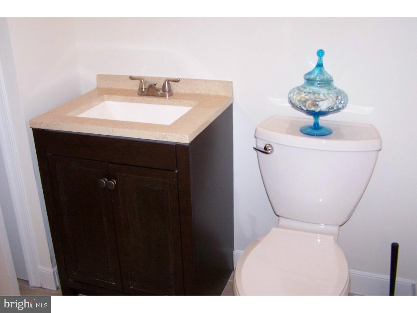 812 Dunbury Road Fairless Hills, PA 19030 - Photo 12 of 19 Bathroom