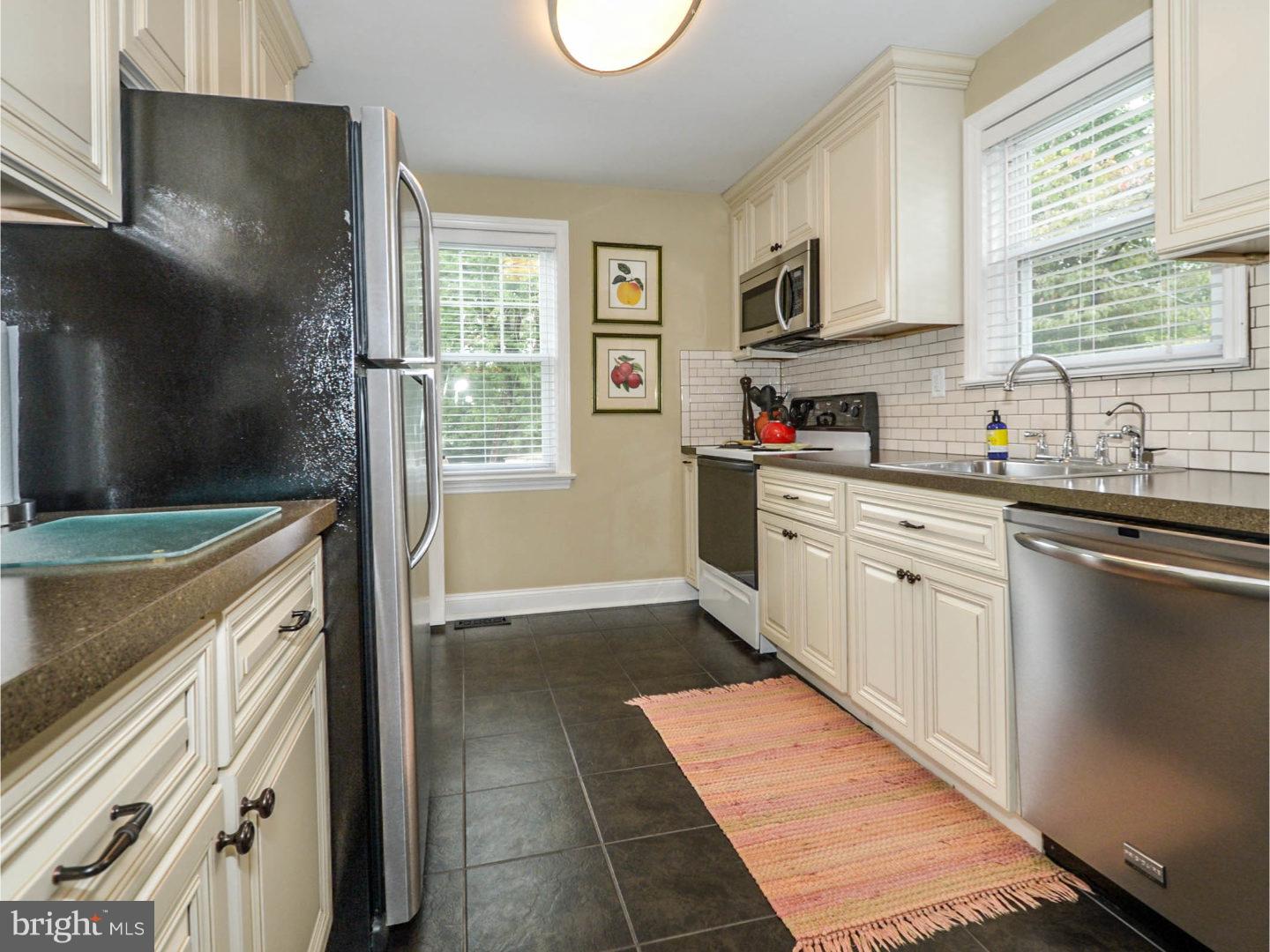 311 Clear Spring Road Lansdale, PA 19446 - Photo 11 of 25 Kitchen
