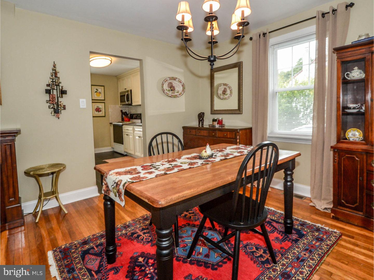 311 Clear Spring Road Lansdale, PA 19446 - Photo 7 of 25 Dining Room