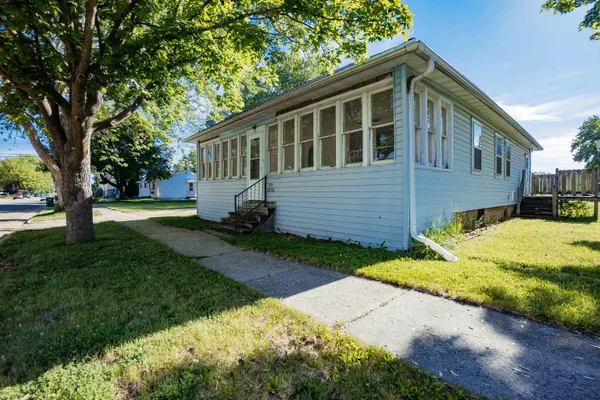 $199,900 | 99 North Bell Street, Fond du Lac, WI 54935
