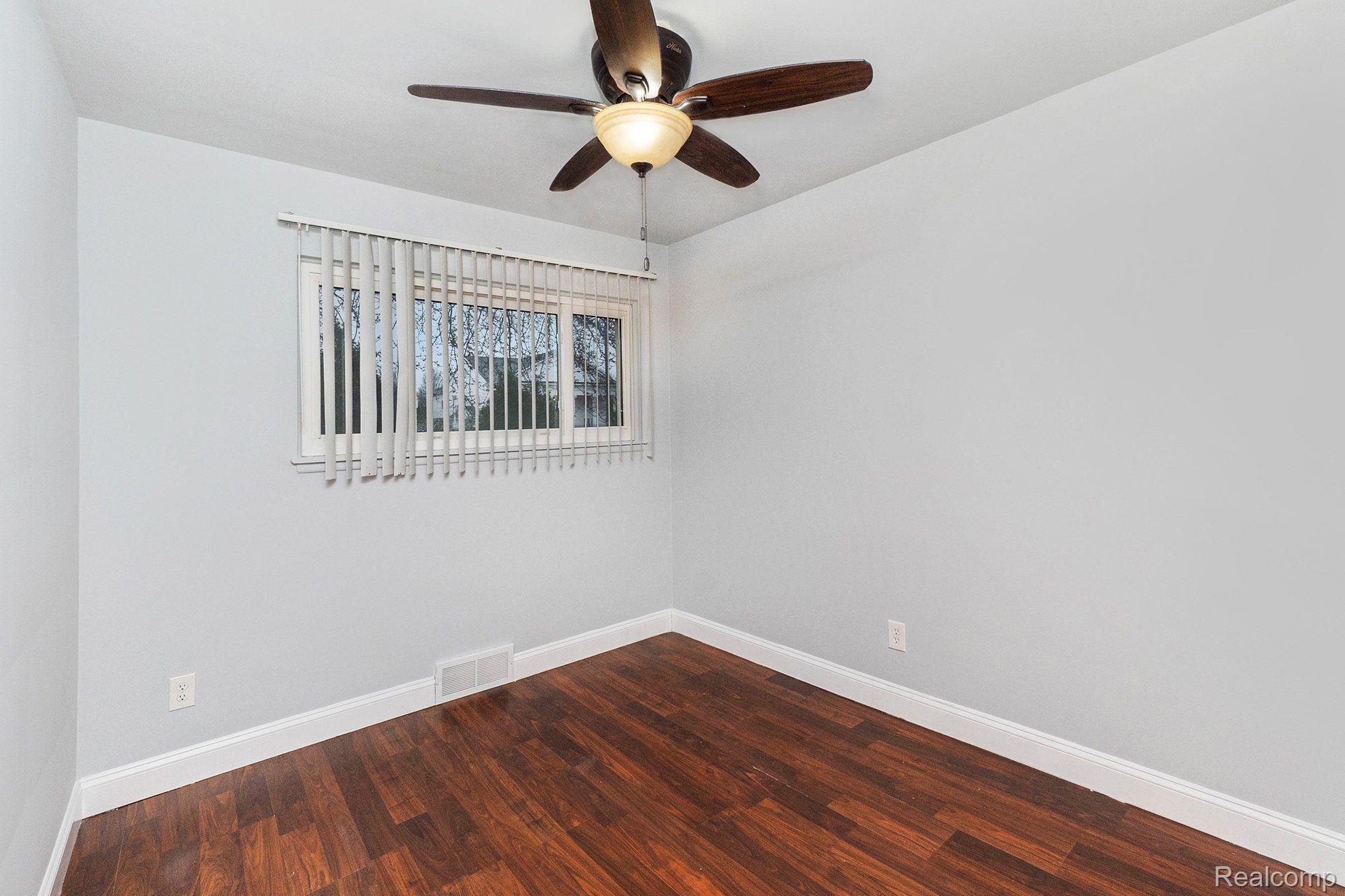 4863 East Thirteen Mile Road Warren, MI 48092 - Photo 11 of 25 Gallery Image 11