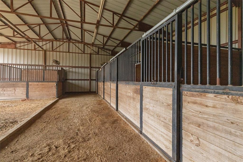13435 Jackson Road Ponder, TX 76259 - Photo 37 of 40