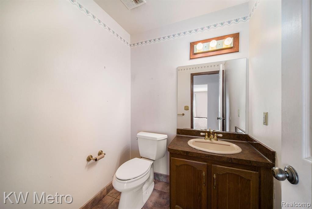 1206 Hathaway Rising Rochester Hills, MI 48306 - Photo 20 of 25