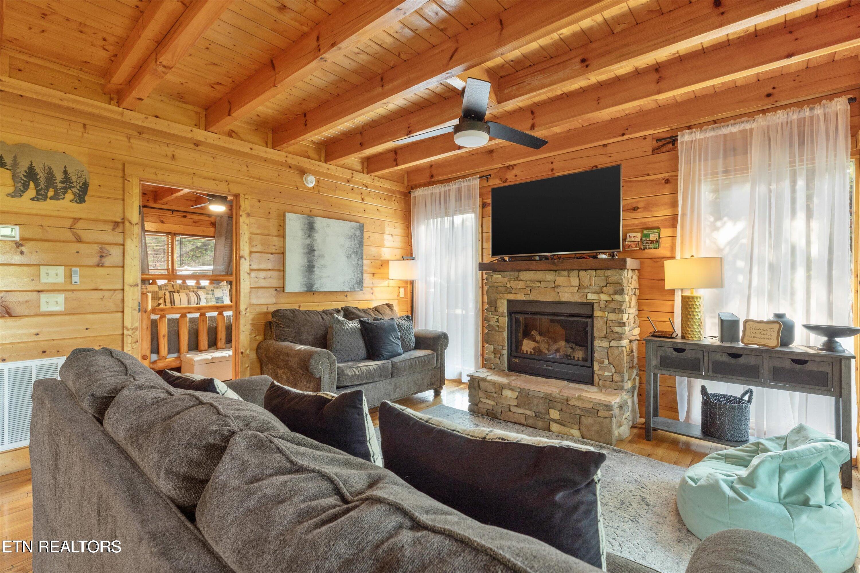 1109 Autumn Path Way Sevierville, TN 37862 - Photo 16 of 44 Living Area