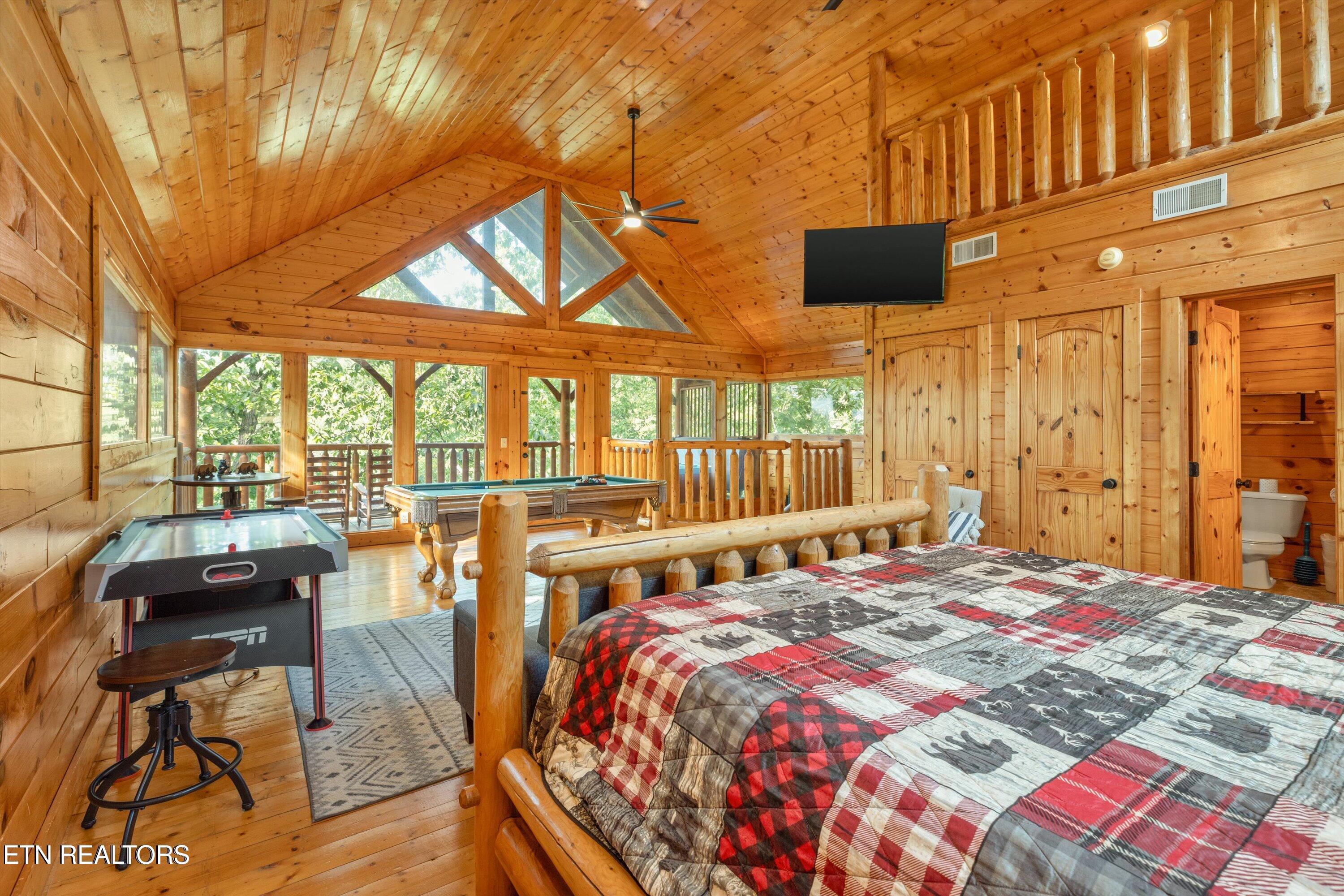 1109 Autumn Path Way Sevierville, TN 37862 - Photo 26 of 44 Bedroom