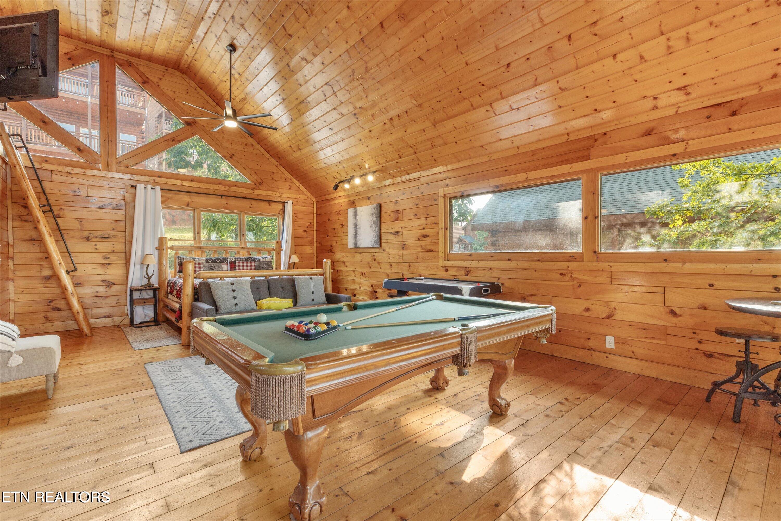 1109 Autumn Path Way Sevierville, TN 37862 - Photo 4 of 44 Game Area