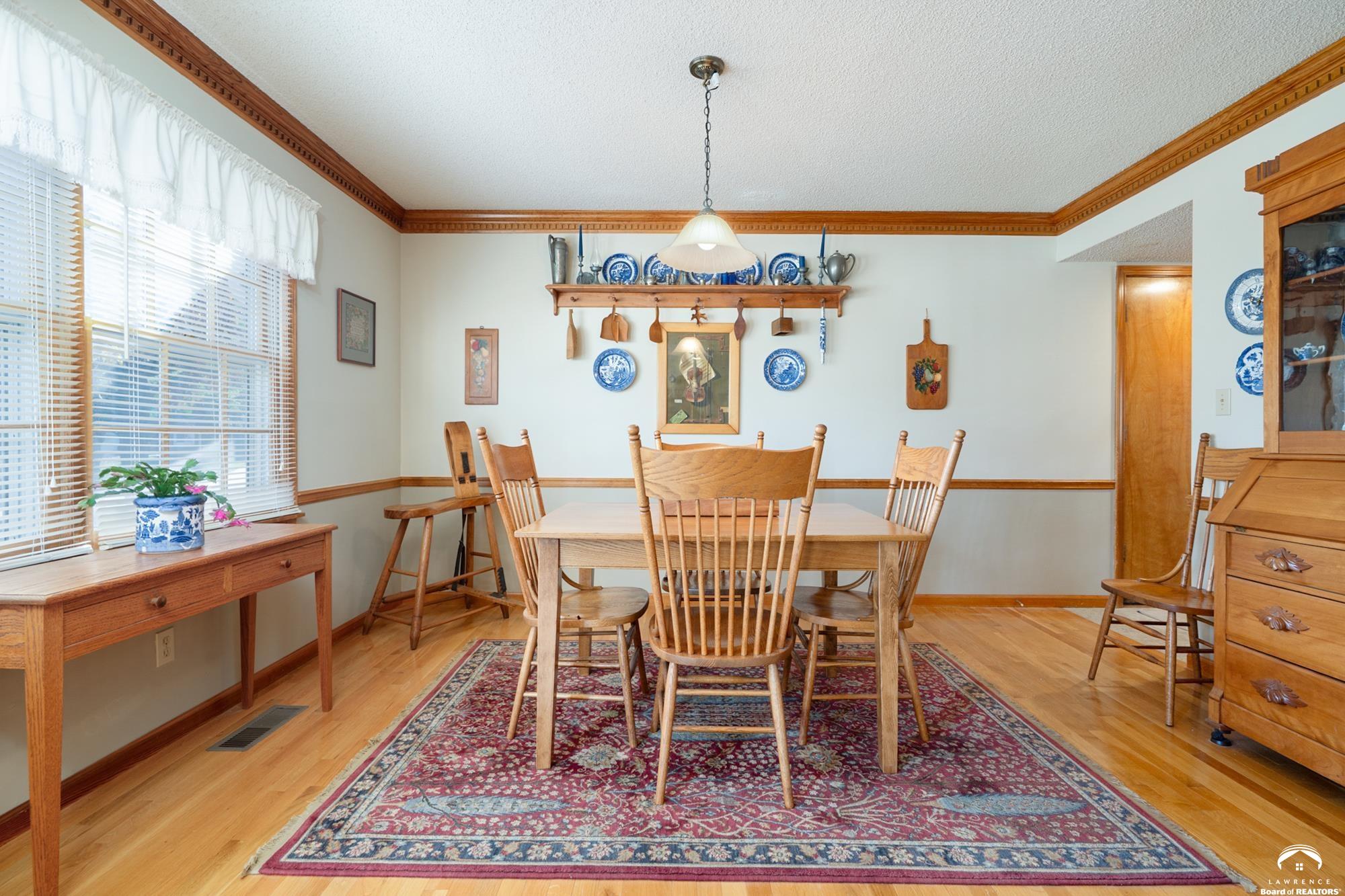 2921 Pebble Lane Lawrence, KS 66047 - Photo 17 of 96