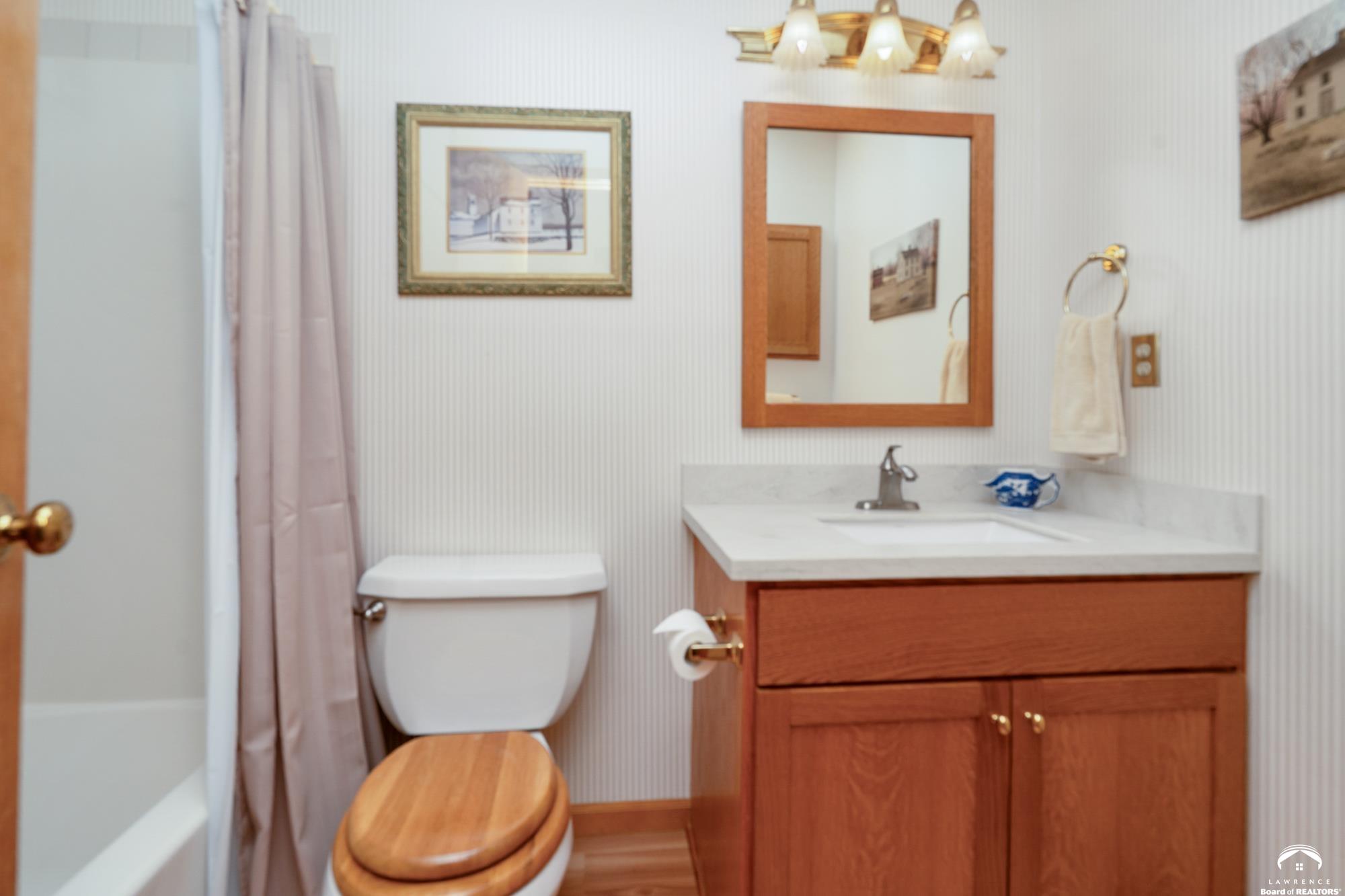 2921 Pebble Lane Lawrence, KS 66047 - Photo 20 of 96