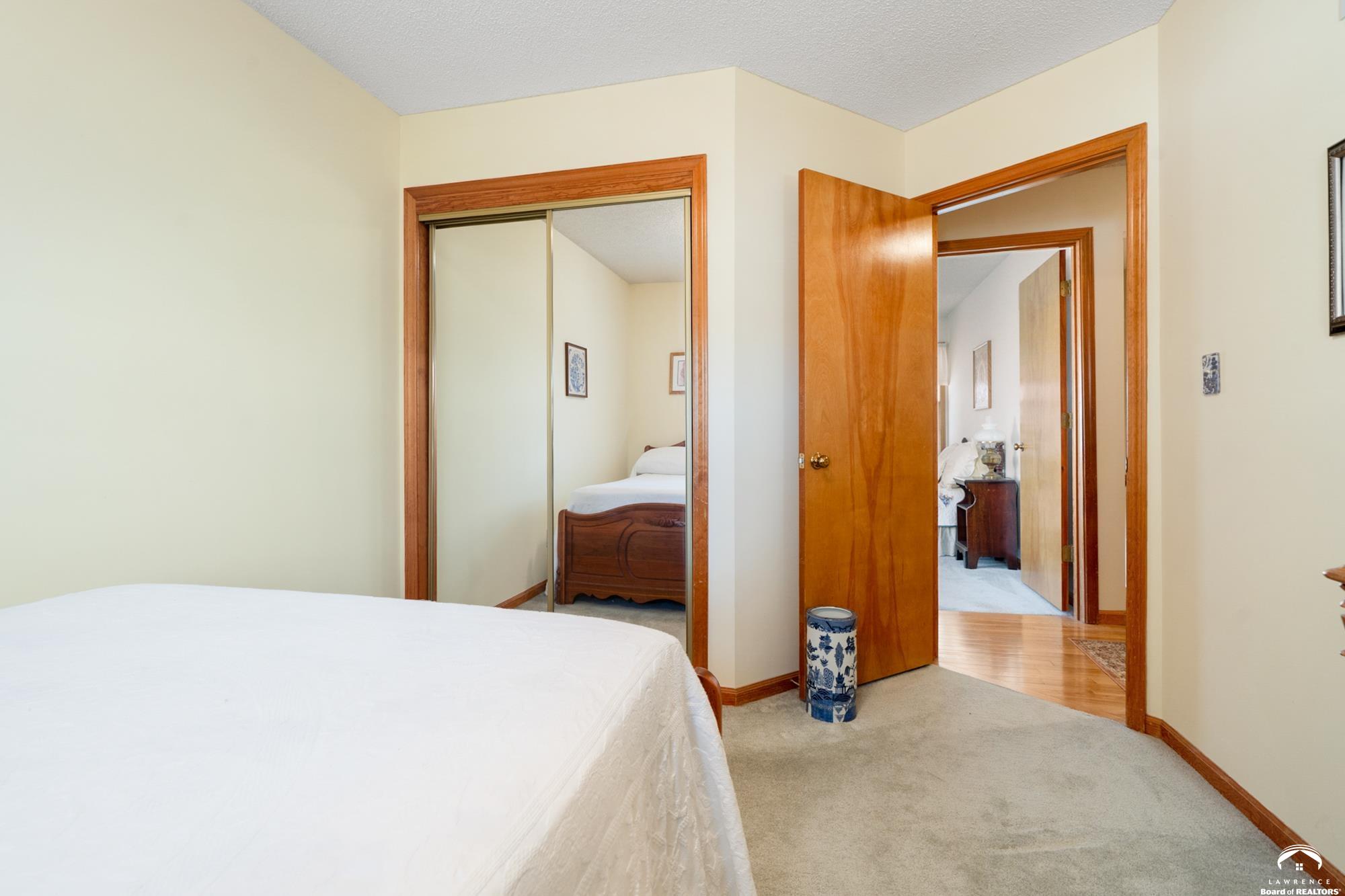 2921 Pebble Lane Lawrence, KS 66047 - Photo 22 of 96