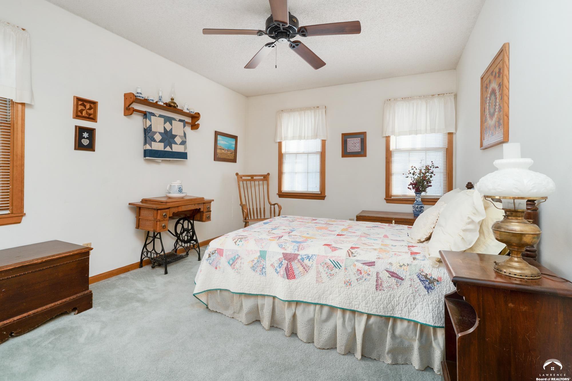 2921 Pebble Lane Lawrence, KS 66047 - Photo 23 of 96