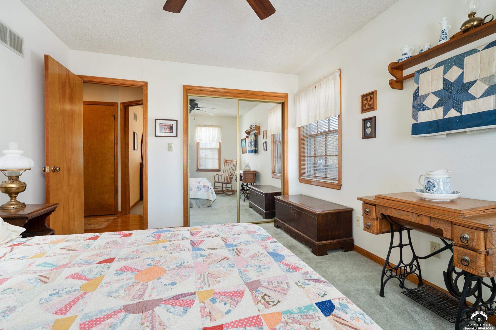 2921 Pebble Lane Lawrence, KS 66047 - Photo 24 of 96