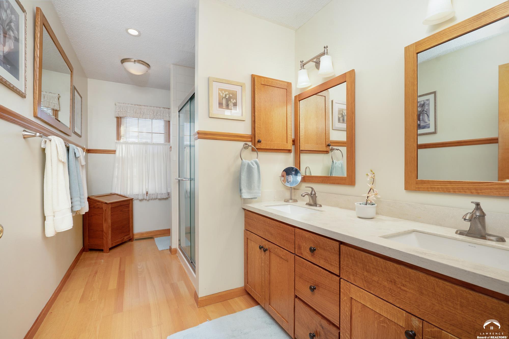 2921 Pebble Lane Lawrence, KS 66047 - Photo 27 of 96