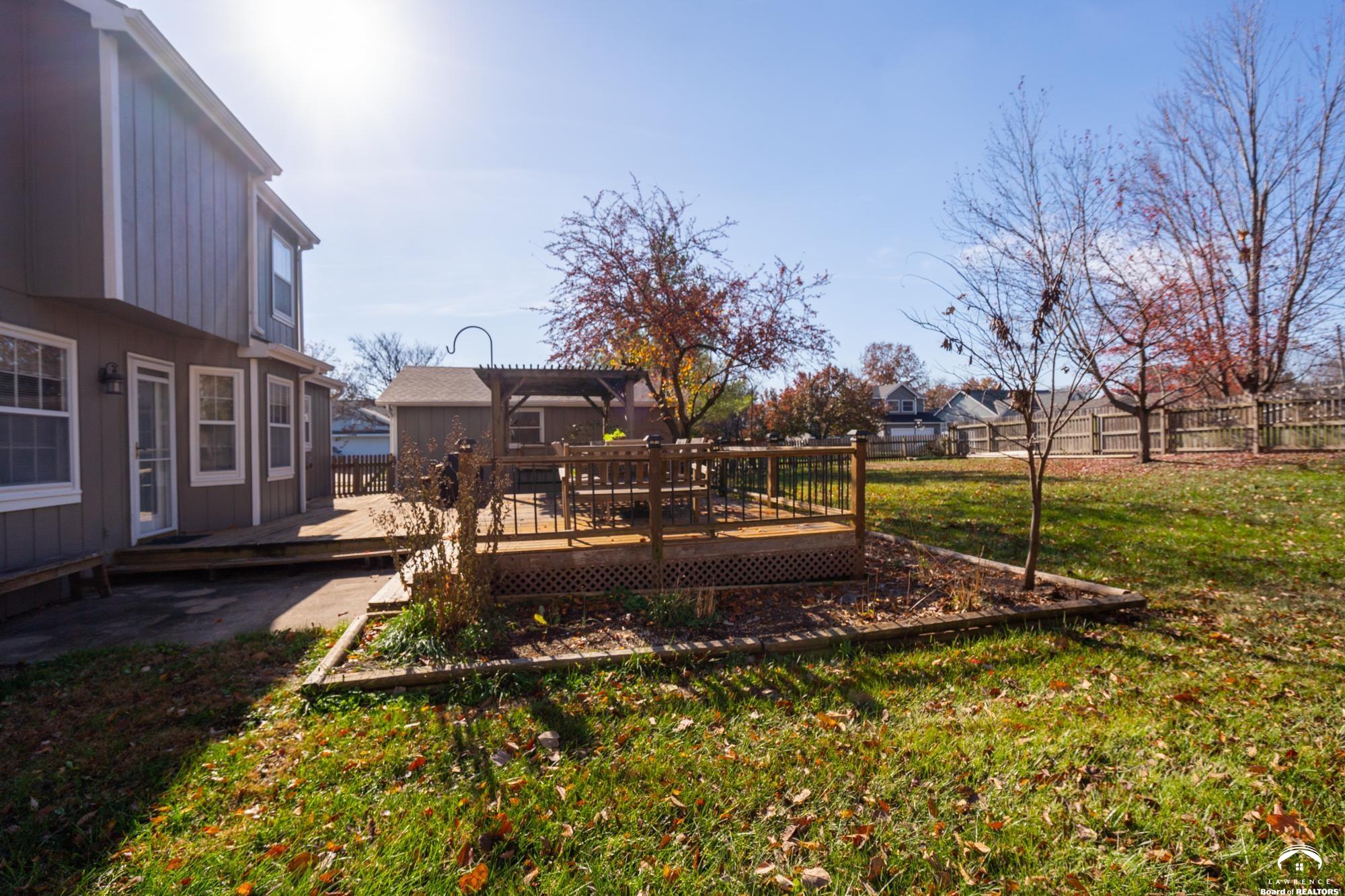 2921 Pebble Lane Lawrence, KS 66047 - Photo 38 of 96