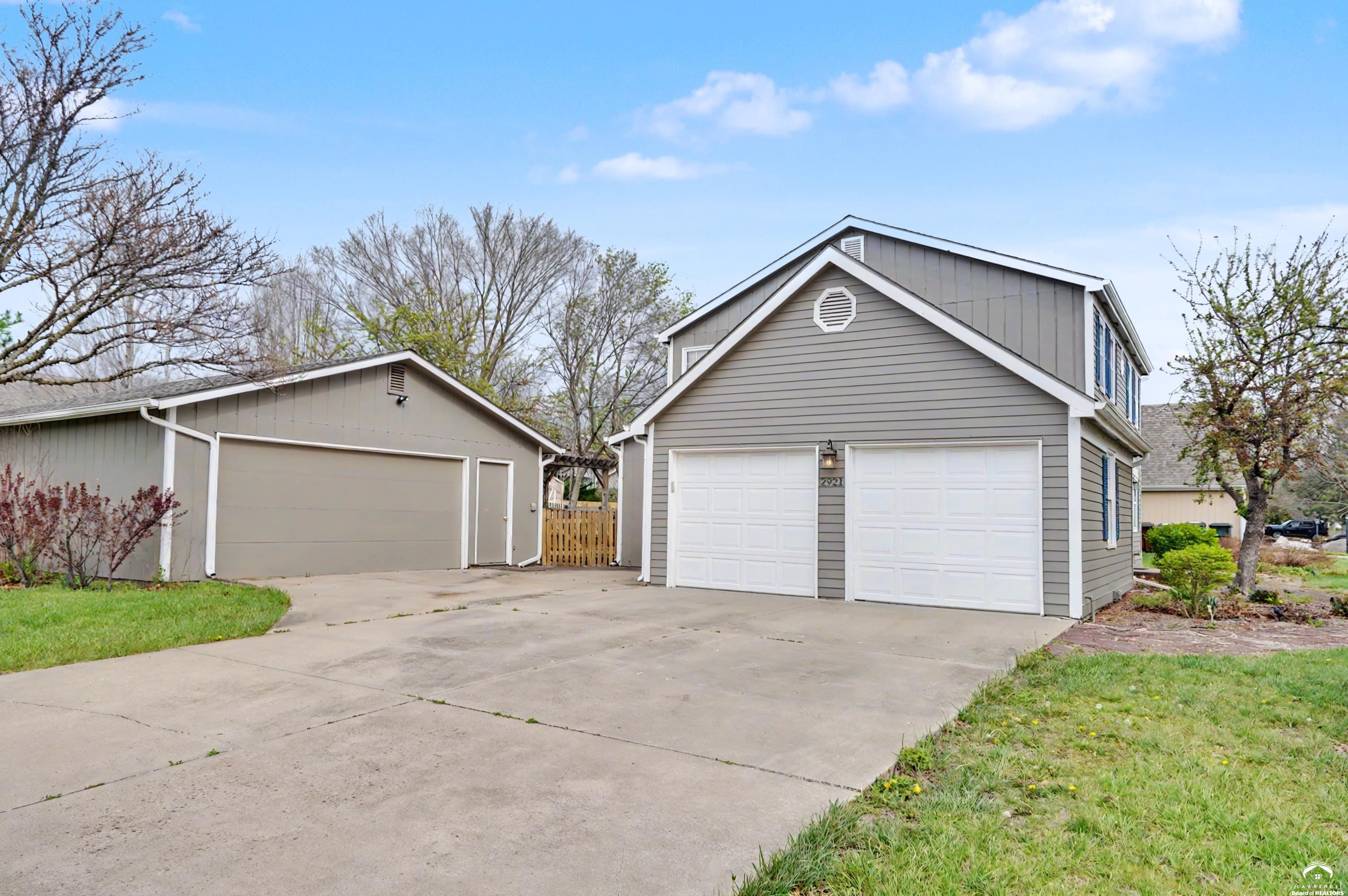2921 Pebble Lane Lawrence, KS 66047 - Photo 61 of 96