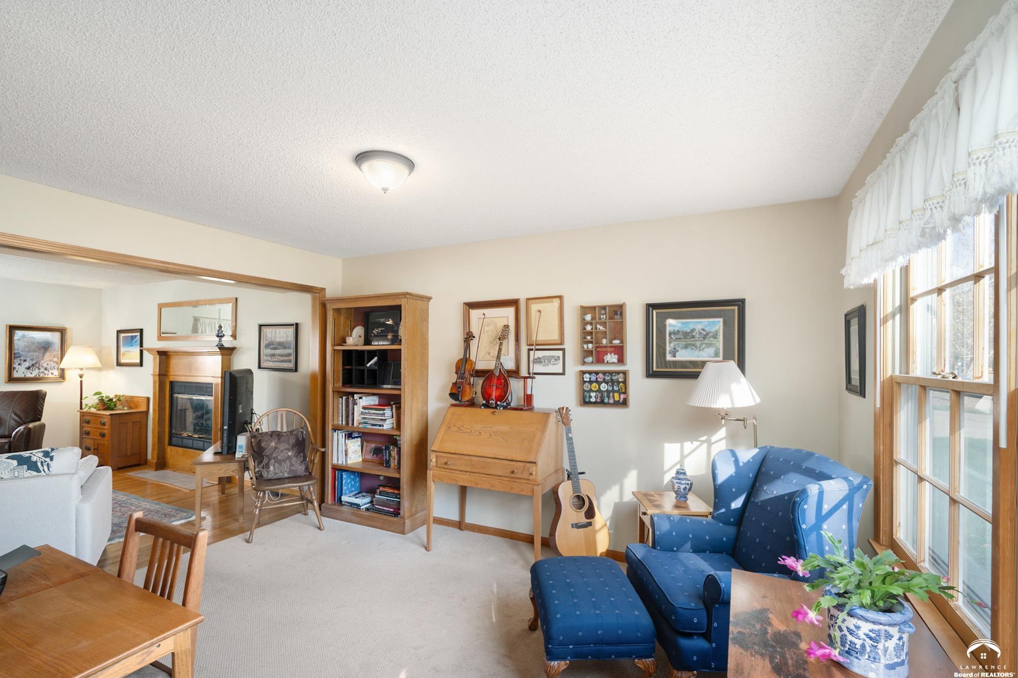 2921 Pebble Lane Lawrence, KS 66047 - Photo 7 of 96