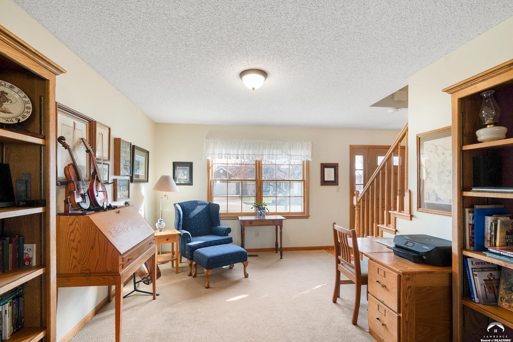 2921 Pebble Lane Lawrence, KS 66047 - Photo 8 of 96