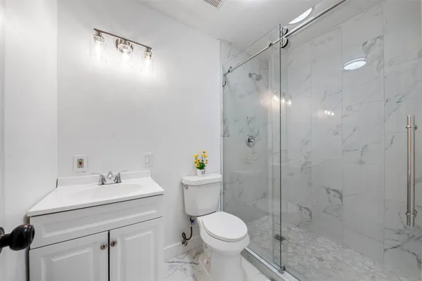 $619,000 | 55 Terraglen Drive, Spring, TX 77382