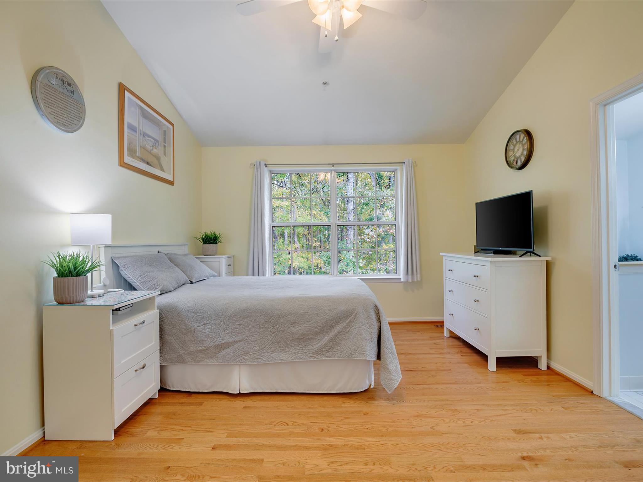 2355 Sandy Walk Way Odenton, MD 21113 - Photo 24 of 68 a living room with furniture and a flat screen tv