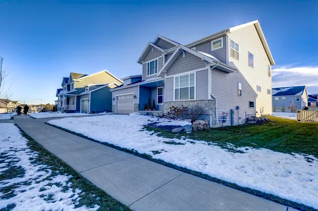 $679,900 | 9635 Tawny Acorn Drive, Verona, WI 53593