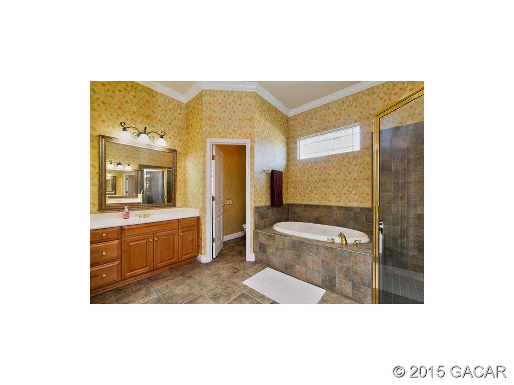8711 Southwest 10th Road Gainesville, FL 32607 - Photo 13 of 19 Gallery Image 13