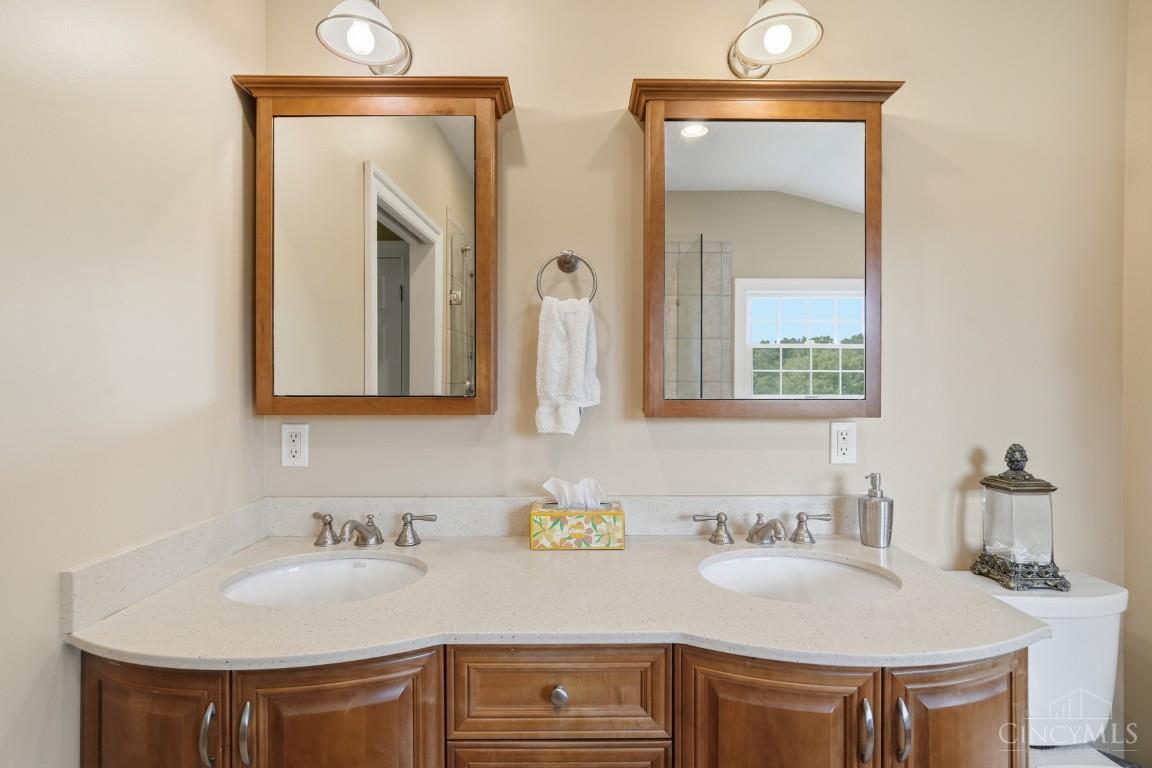 6046 Gaines Road Cincinnati, OH 45247 - Photo 42 of 78