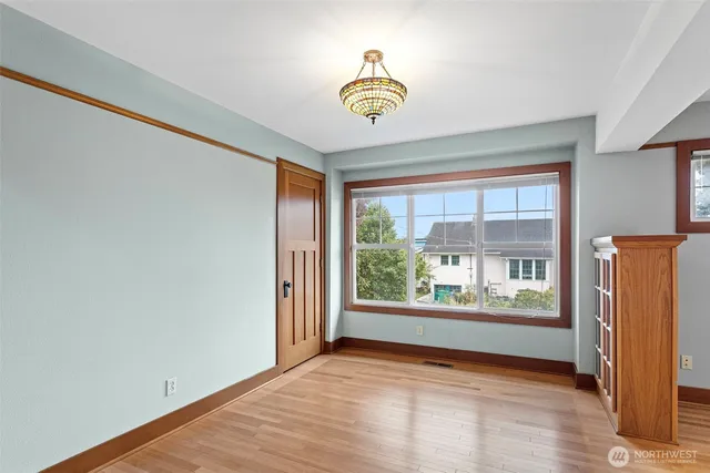 $915,000 | 7400 32nd Avenue Northwest, Seattle, WA 98117