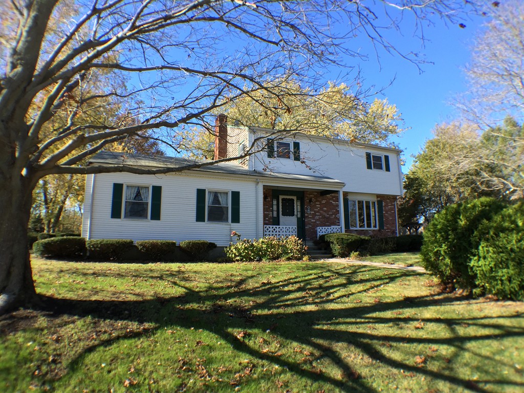 1 Heritage Road Bristol, RI 02809 - Photo 1 of 20 Gallery Image 1