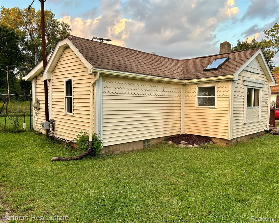 1492 Mason Road Howell, MI 48843 - Photo 2 of 26
