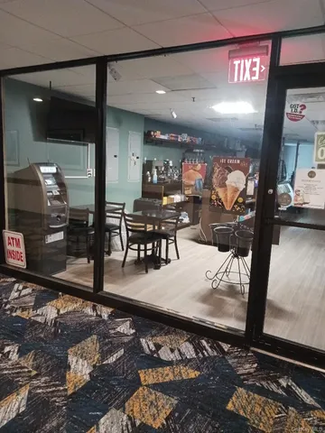 $3,300 | 2 Bay Club Drive, Unit 17Z1 | Bay Terrace