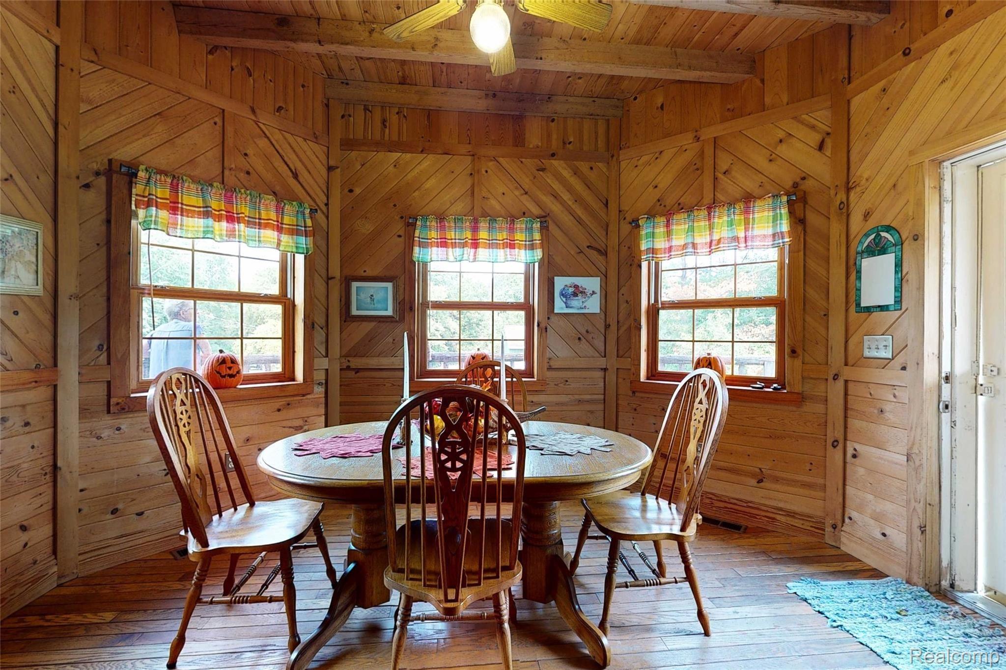 10118 Coldwater Road Flushing, MI 48433 - Photo 35 of 62 10118-Coldwater-Rd-35 Dining Room.jpg