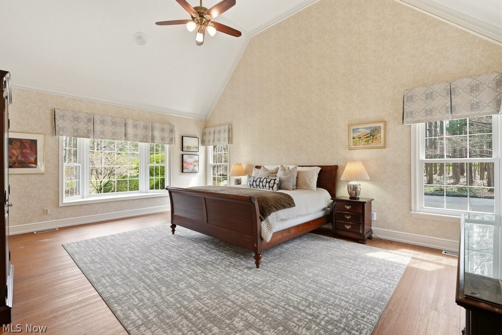 7751 Chagrin Road Chagrin Falls, OH 44023 - Photo 24 of 48 A spacious room with vaulted ceilings