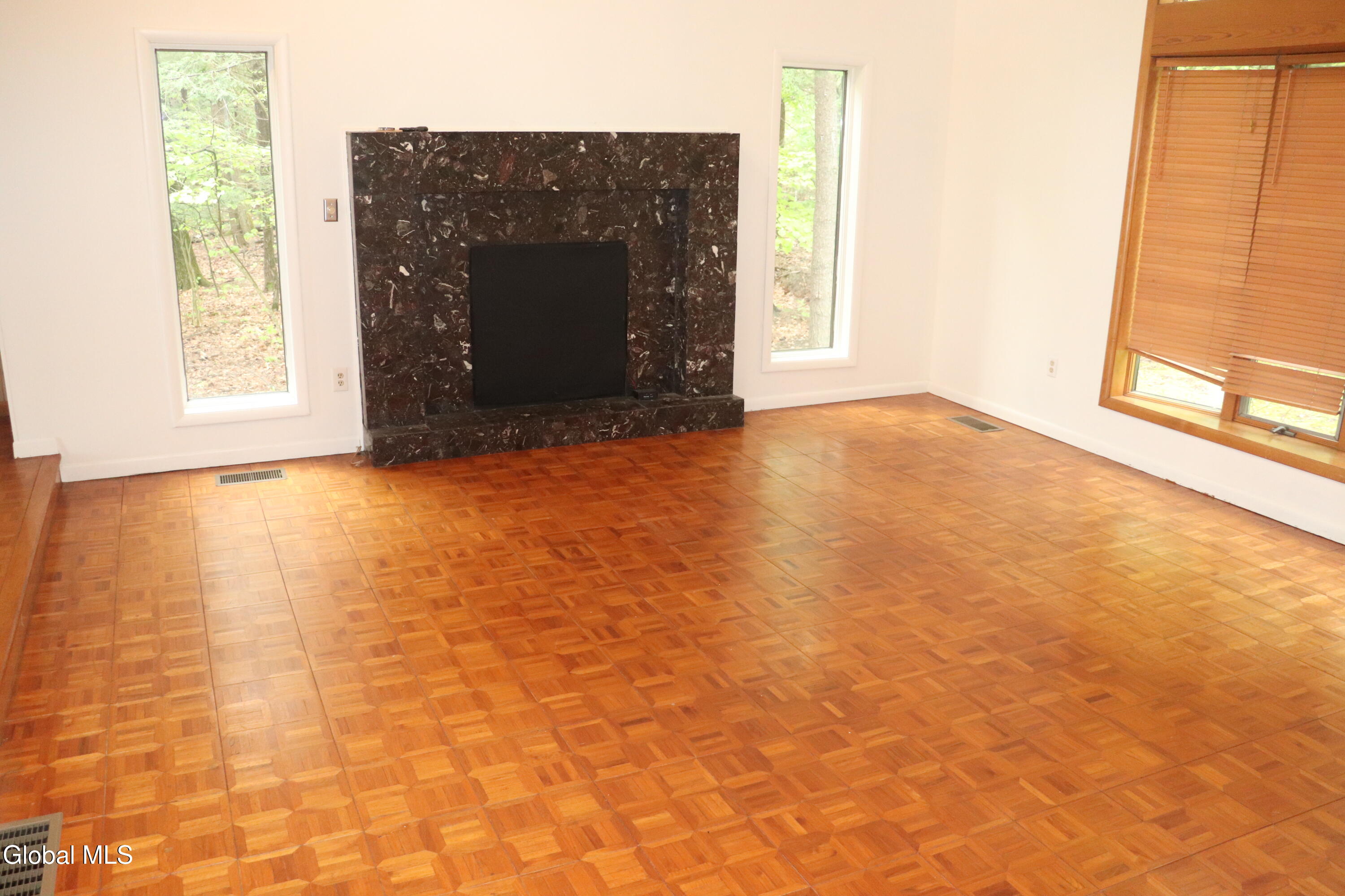 98 Beaver Dam Road Voorheesville, NY 12186 - Photo 2 of 27 original (19)