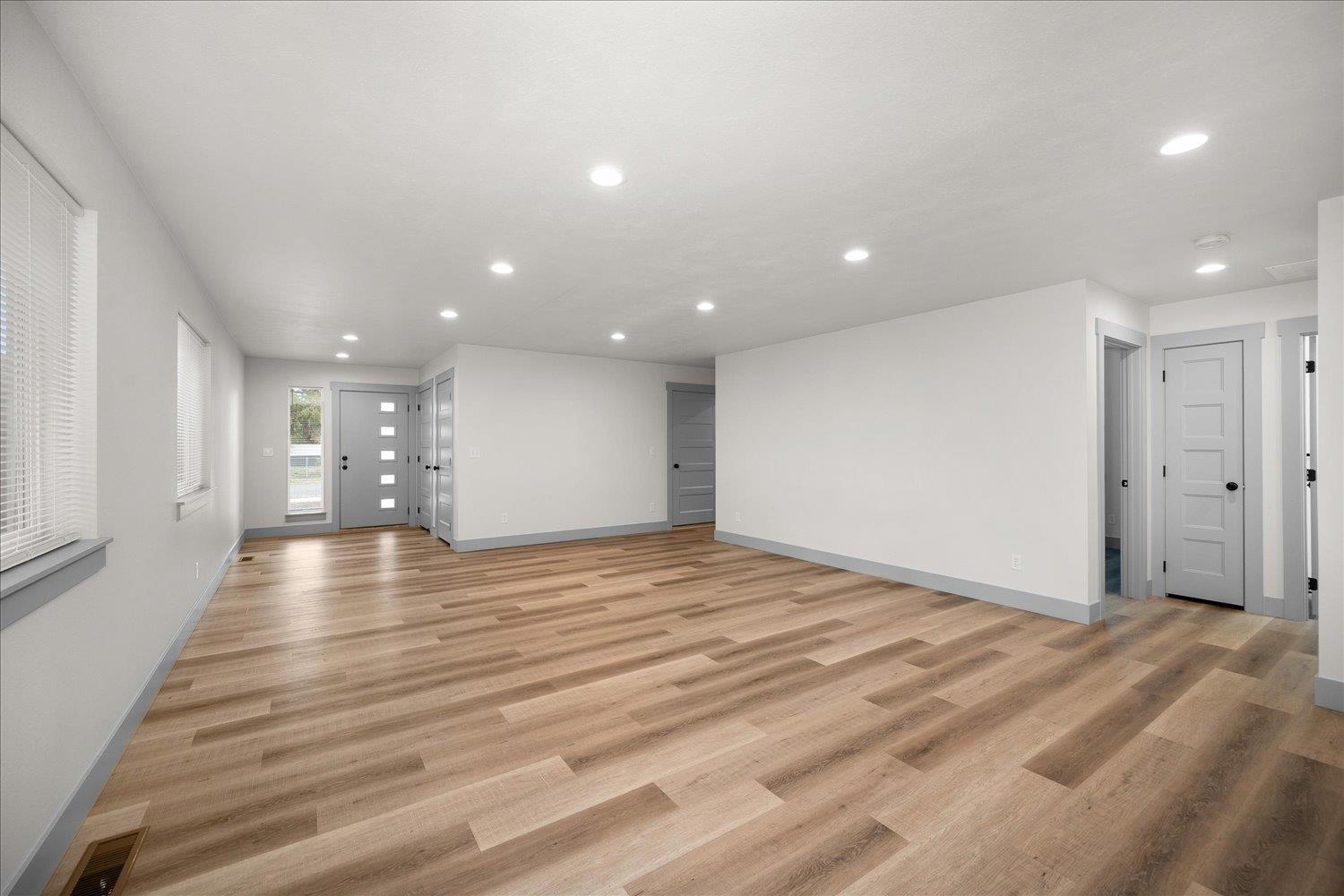 4911 North Martin Street Spokane, WA 99207 - Photo 12 of 32