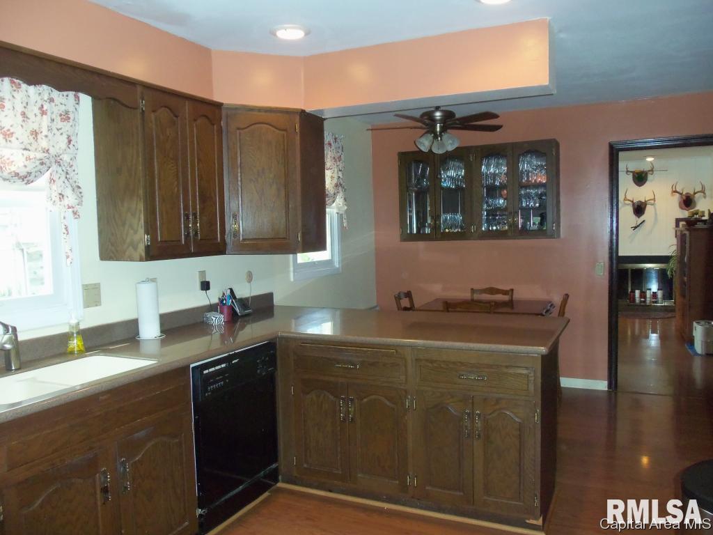 313 Astoria Road Springfield, IL 62704 - Photo 12 of 18
