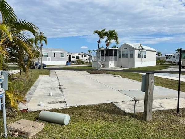 $65,000 | 19681 Summerlin Rd G-118, Fort Myers, FL 33908