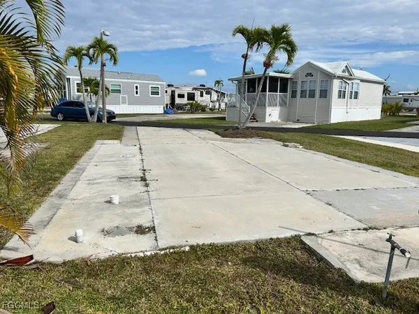 $65,000 | 19681 Summerlin Rd G-118, Fort Myers, FL 33908