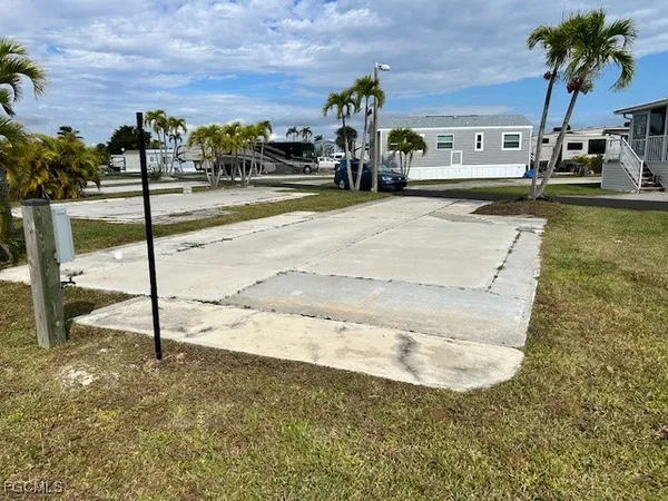 $65,000 | 19681 Summerlin Rd G-118, Fort Myers, FL 33908