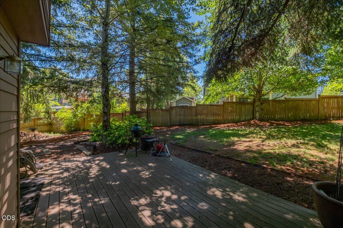 2448 Northwest Violet Avenue Albany, OR 97321 - Photo 39 of 46