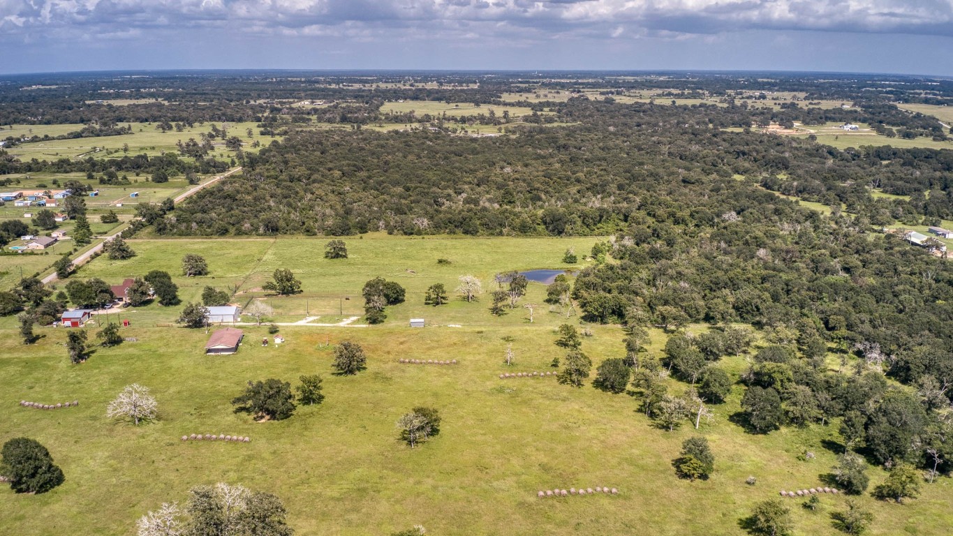 38201 Wiggins Road Hempstead, TX 77445 - Photo 3 of 20