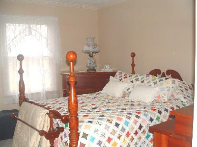 681 Ardery Road Paris, KY 40361 - Photo 12 of 13 GUEST BEDROOM