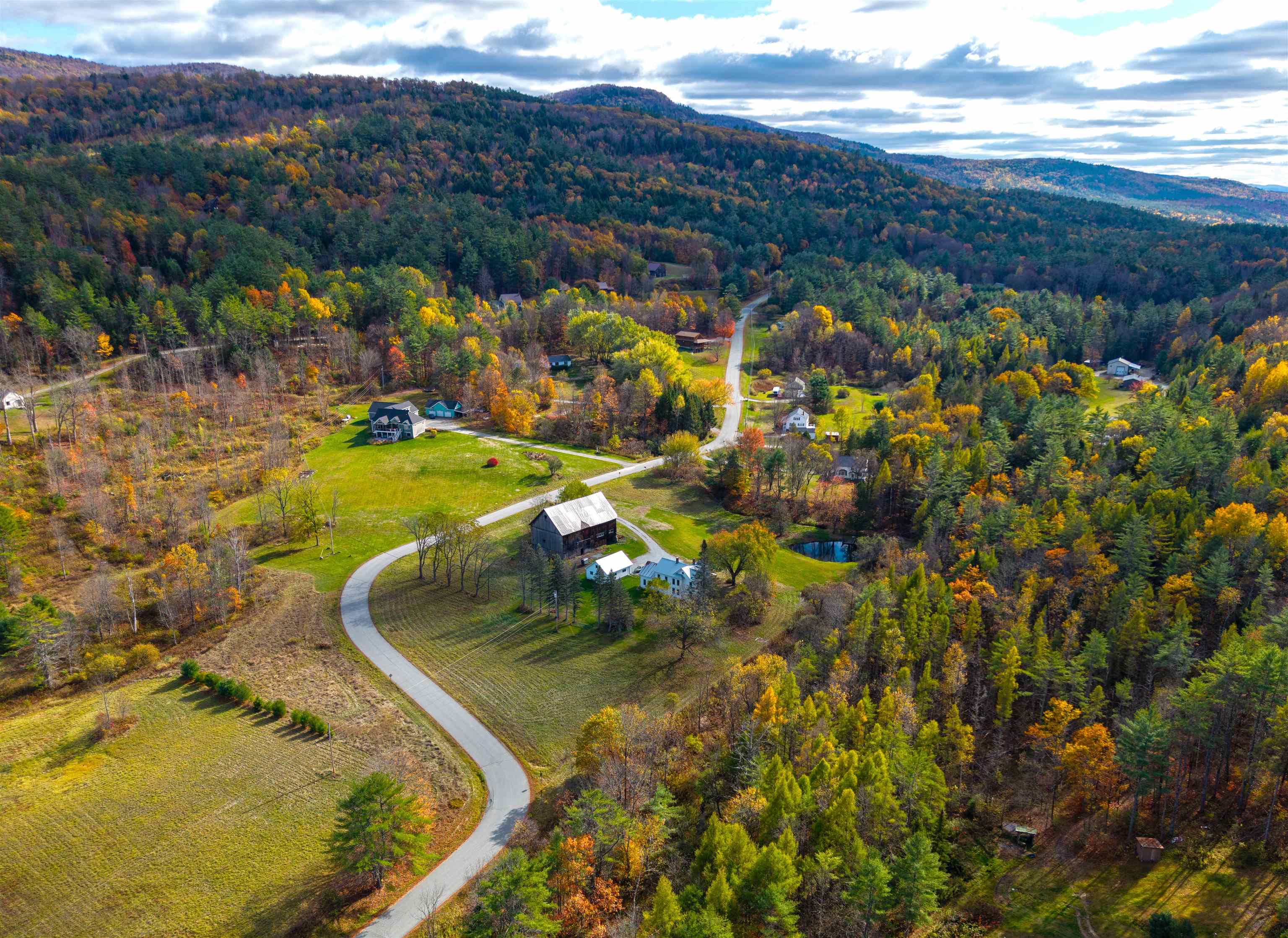 433 Grange Hall Road Monroe, NH 03771 - Photo 7 of 52