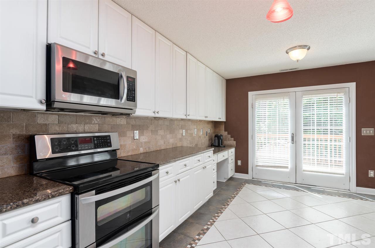 8009 Strawberry Meadows Street Raleigh, NC 27613 - Photo 7 of 20