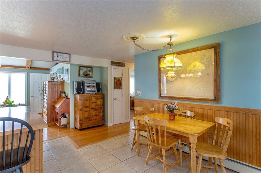 102 Middle Road Falmouth, ME 04105 - Photo 5 of 35 Photo