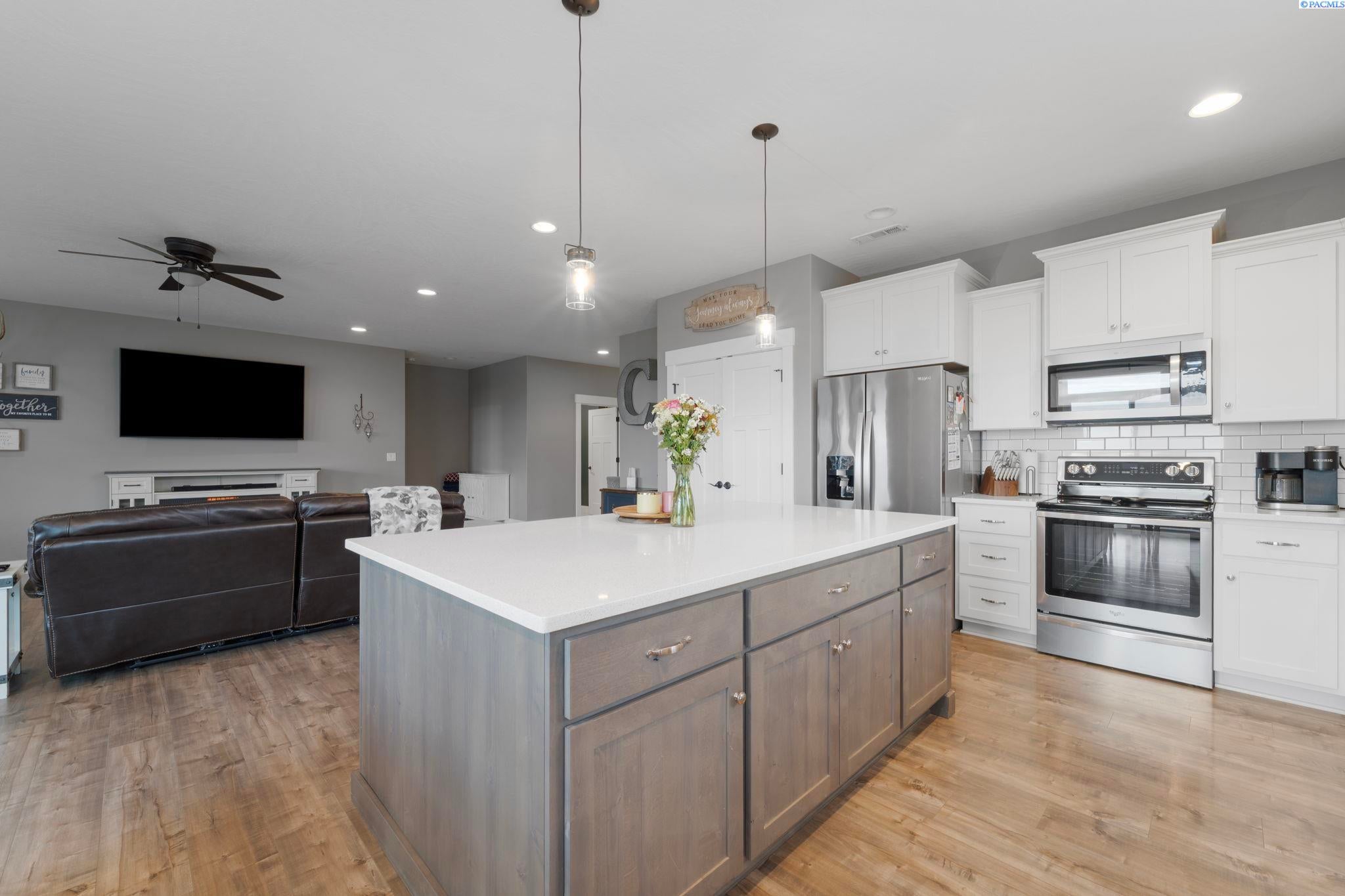 28006 East Ruppert Road Benton City, WA 99320 - Photo 9 of 49 Gallery Image 9